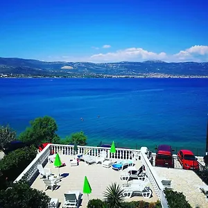 Apartament Fjaba - By The Sea - With The Big Terraces & Great Sea View, Trogir